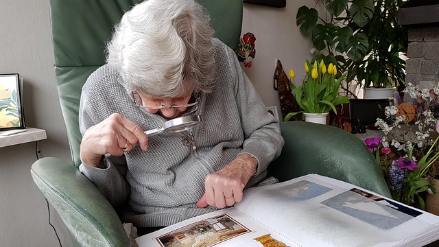 Rehabilitacja osoby starszej leżącej. Skuteczna pomoc w domu